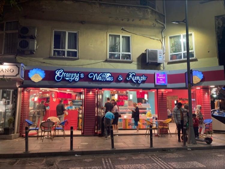 Granny's Waffles & Kumpir fotoğraf 3