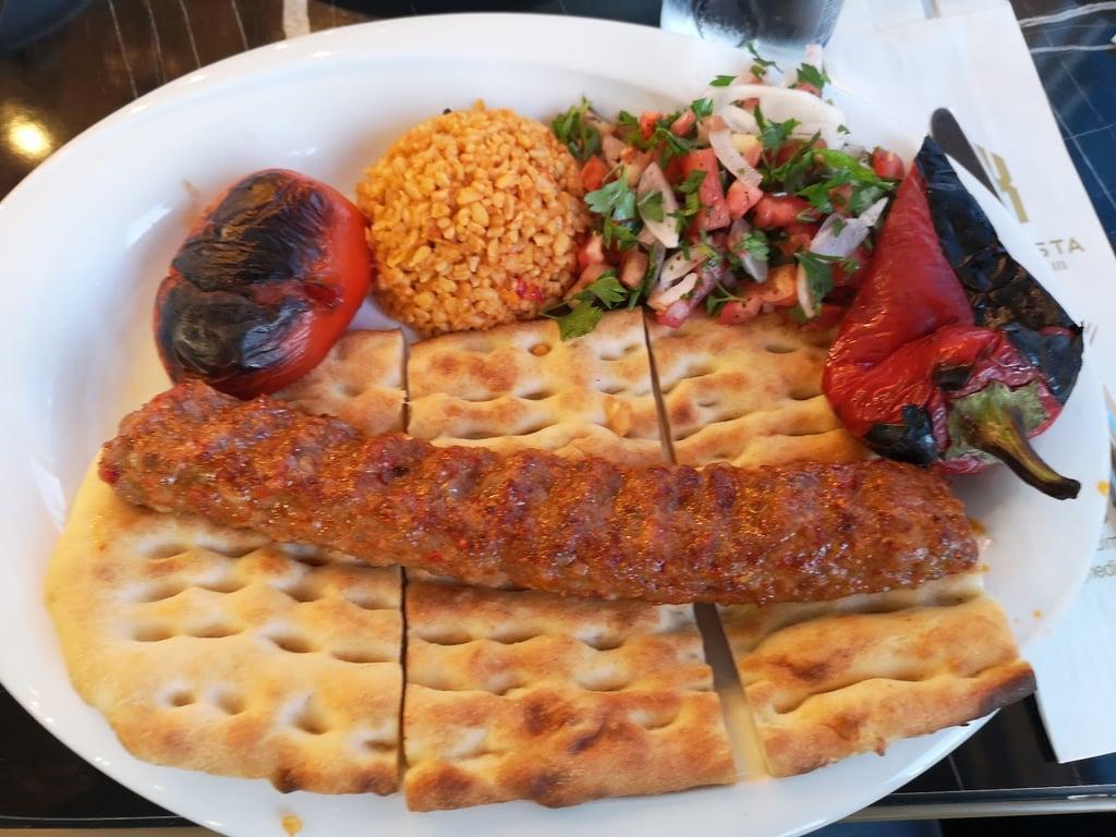 Nedim Usta Cağ Kebap fotoğraf 3