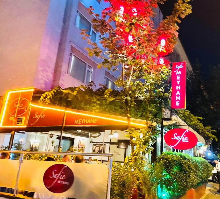 Safie Meyhane Havuzlu Bahçe fotoğraf 4
