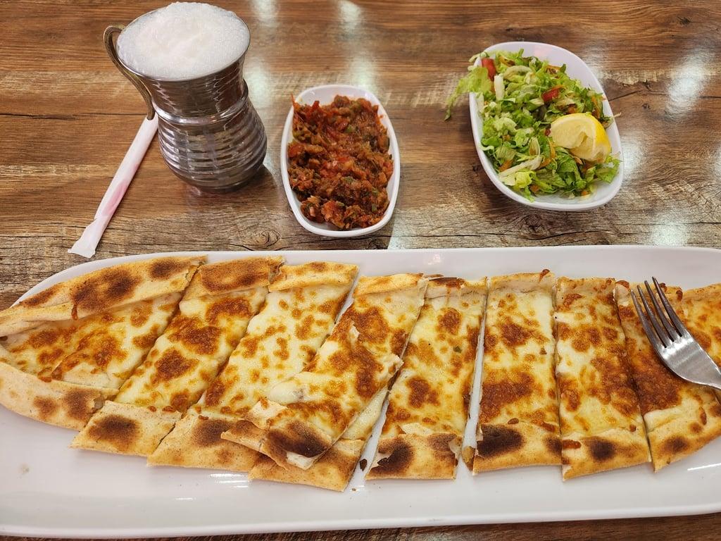 Balat lahmacun ve kebap salonu fotoğraf 3