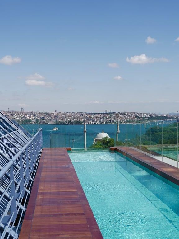 The Roof at The Ritz-Carlton, Istanbul fotoğraf 3