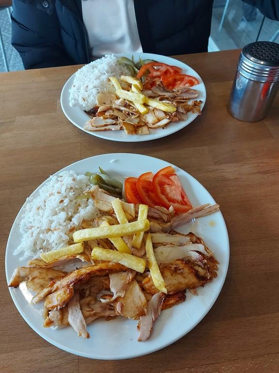 Beşiktaş Önder Büfe Döner fotoğraf 4