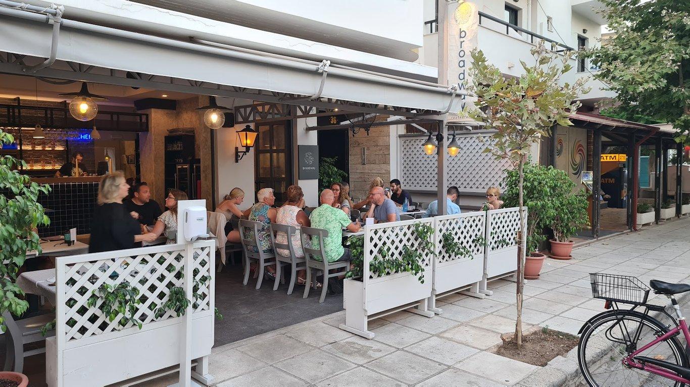 Broadway Restaurant fotoğraf 8