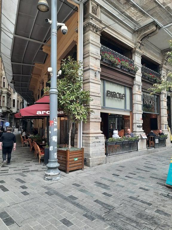 Parole Cafe | Restaurant fotoğraf 3