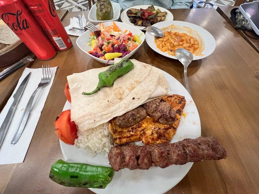 Selvi Restaurant fotoğraf 3