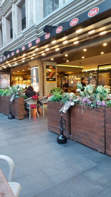 Dilek restaurant fotoğraf 1