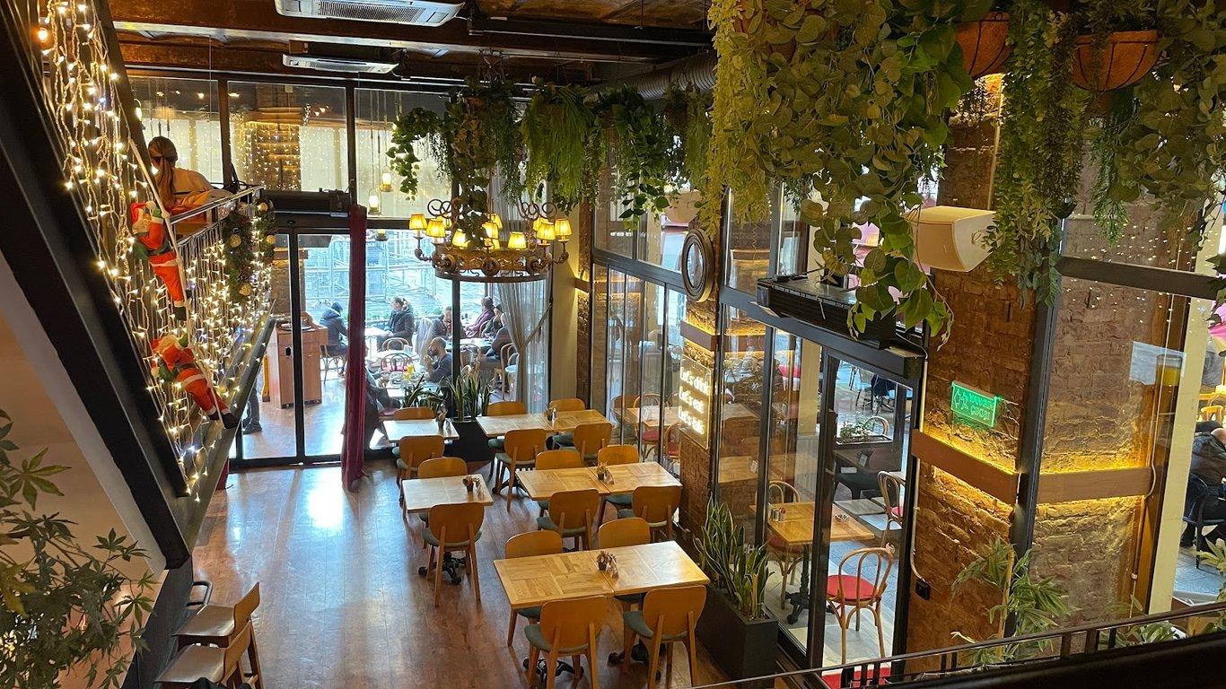Parole Cafe | Restaurant fotoğraf 2