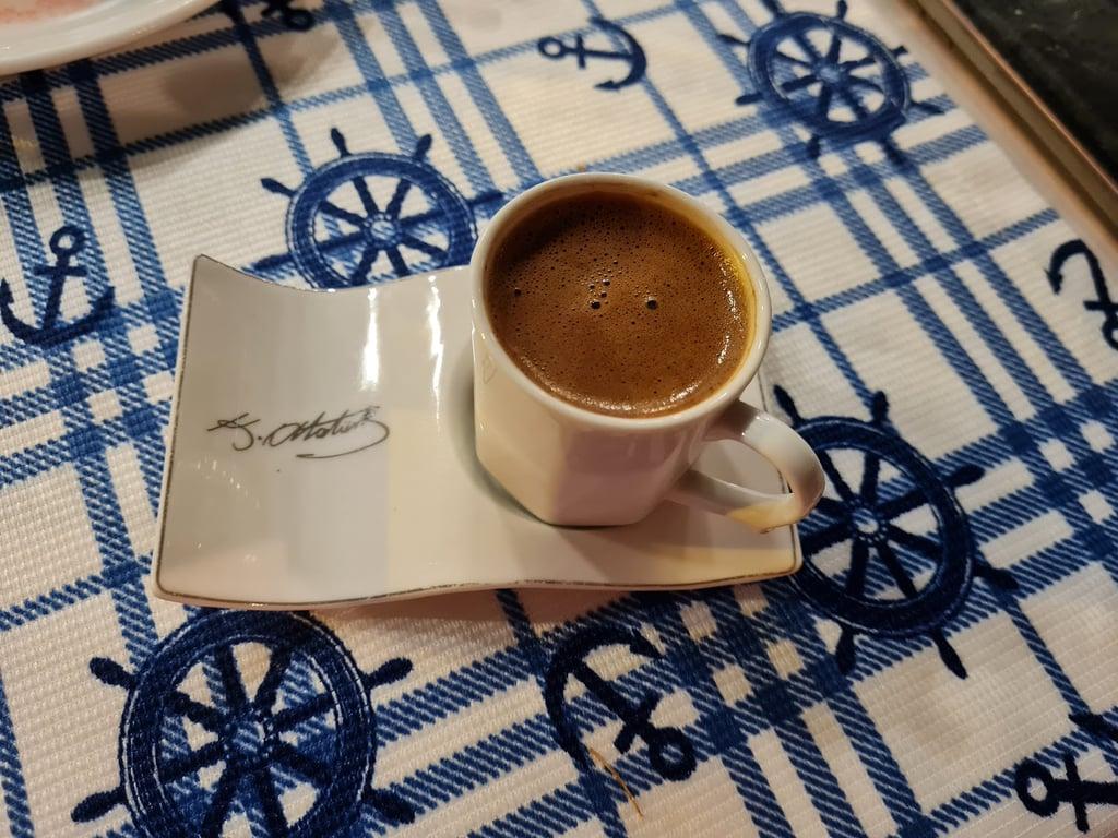 Mavibeyaz Balık Restaurantı fotoğraf 3