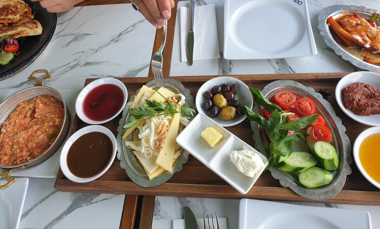 Mado West Istanbul Marina
