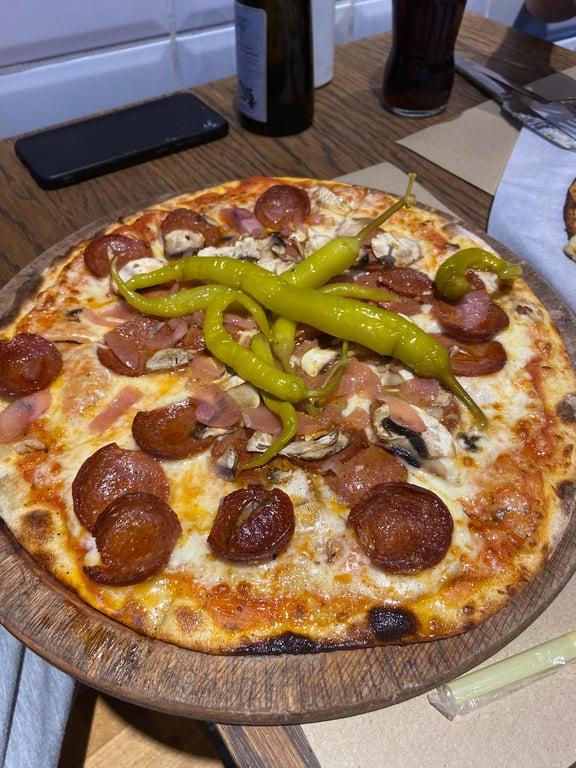 Pizza Locale fotoğraf 8
