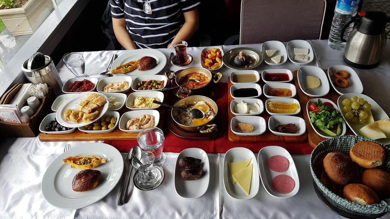 Görkem Kilis Sofrası