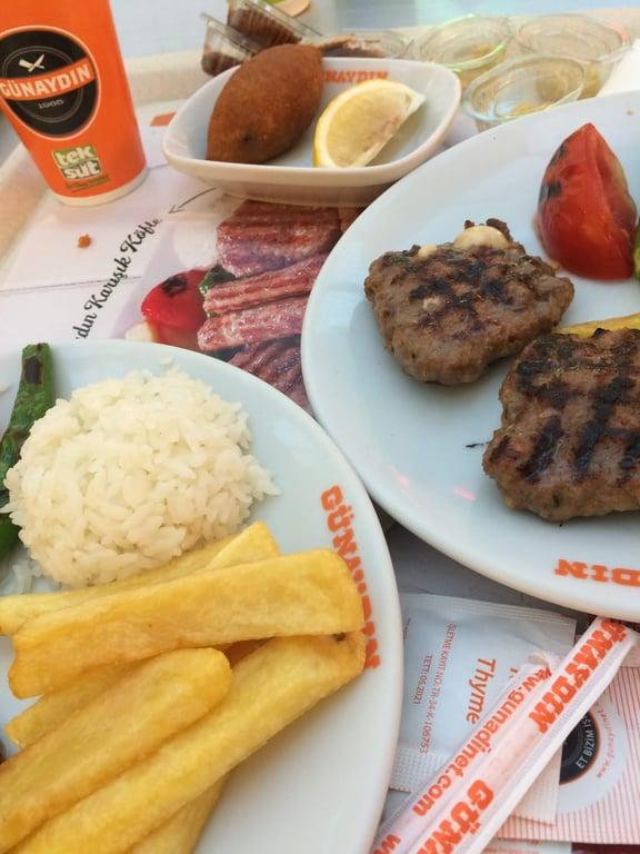 Günaydın Köfte & Döner Akmerkez fotoğraf 12
