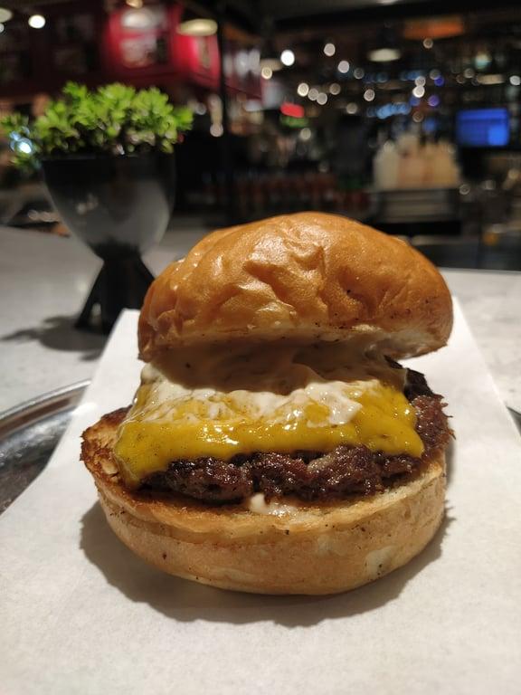 Depo Burger fotoğraf 1