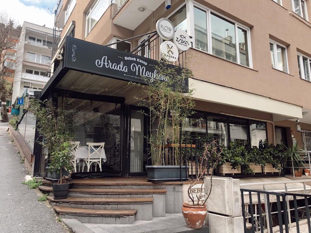 Arada Meyhane& Bebek Kasap