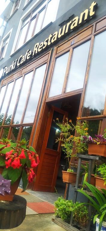 Purki Cafe Restoran Çamlıhemşin