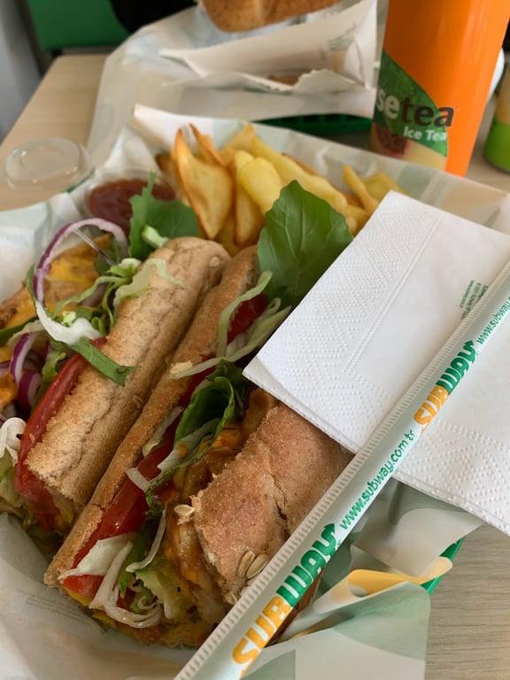 SUBWAY ALTUNİZADE fotoğraf 9