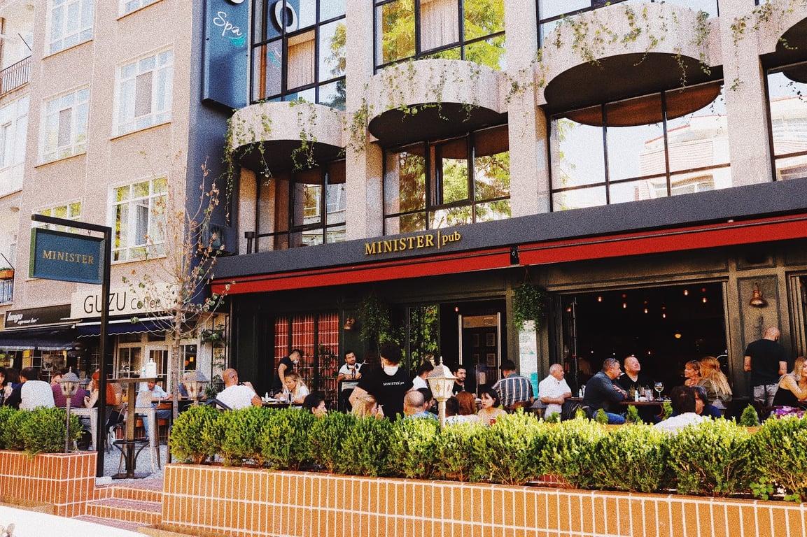 Minister Pub fotoğraf 5