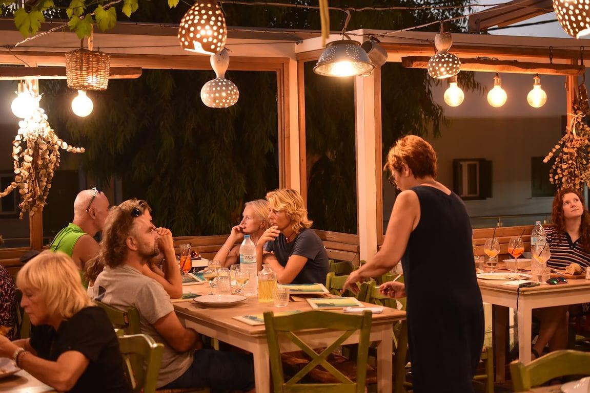 ΚΟΚΚΙΝΙΔΗΣ ΤΑΒΕΡΝΑ