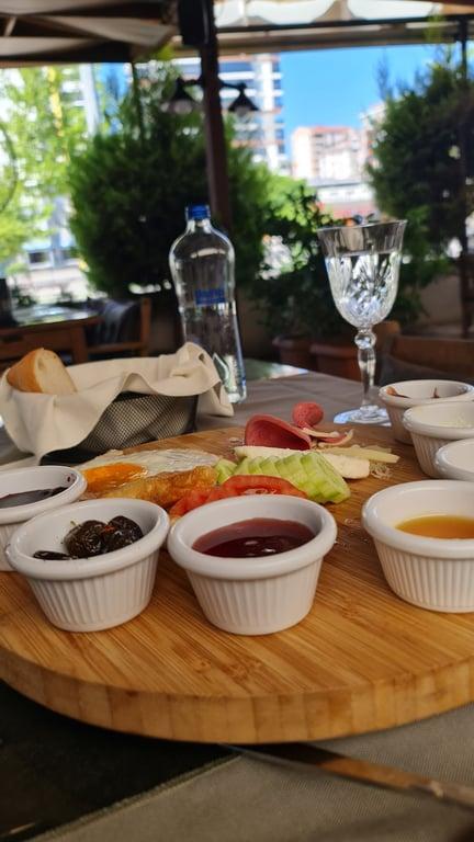 Captain Gusto Edirne