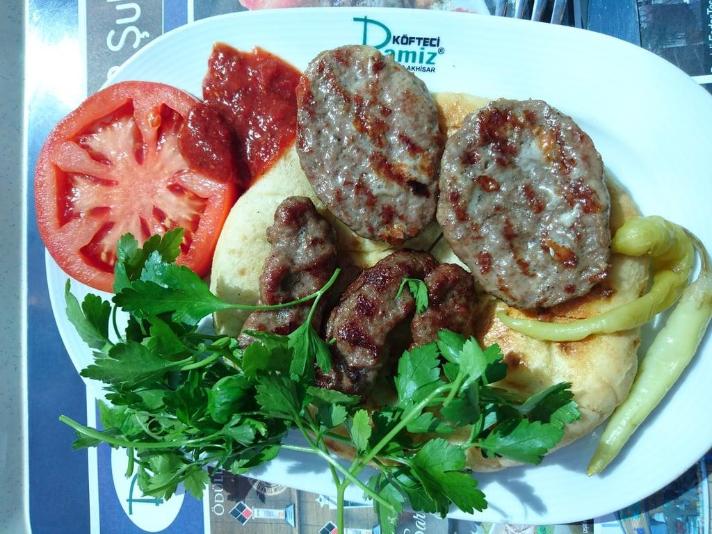 Köfteci Ramiz