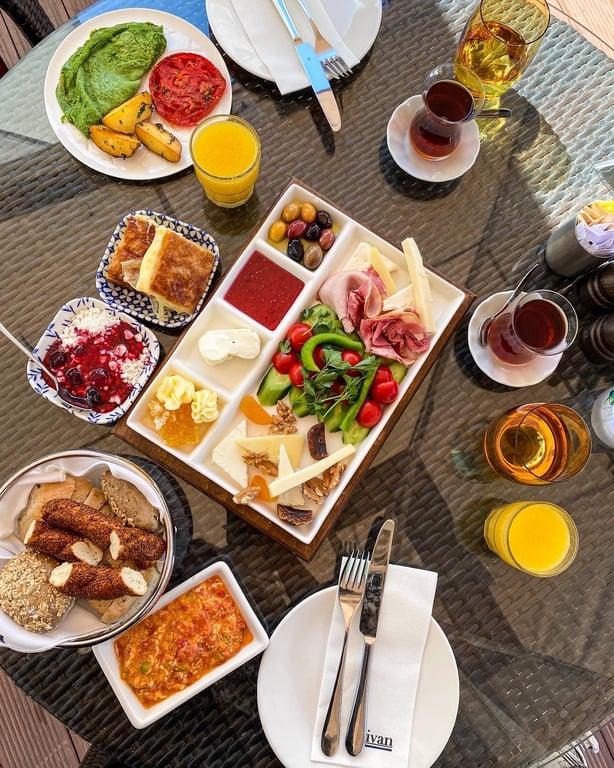 Divan Brasserie Kalamış fotoğraf 12