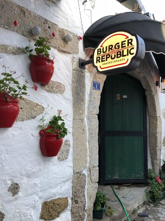 Burger Republic Alaçatı fotoğraf 7