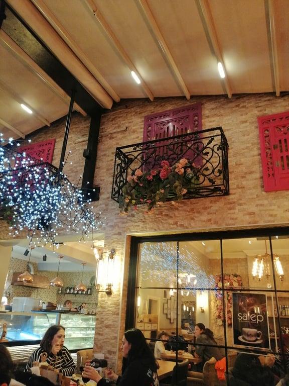Garniture Cafe Restaurant Patisserie fotoğraf 5