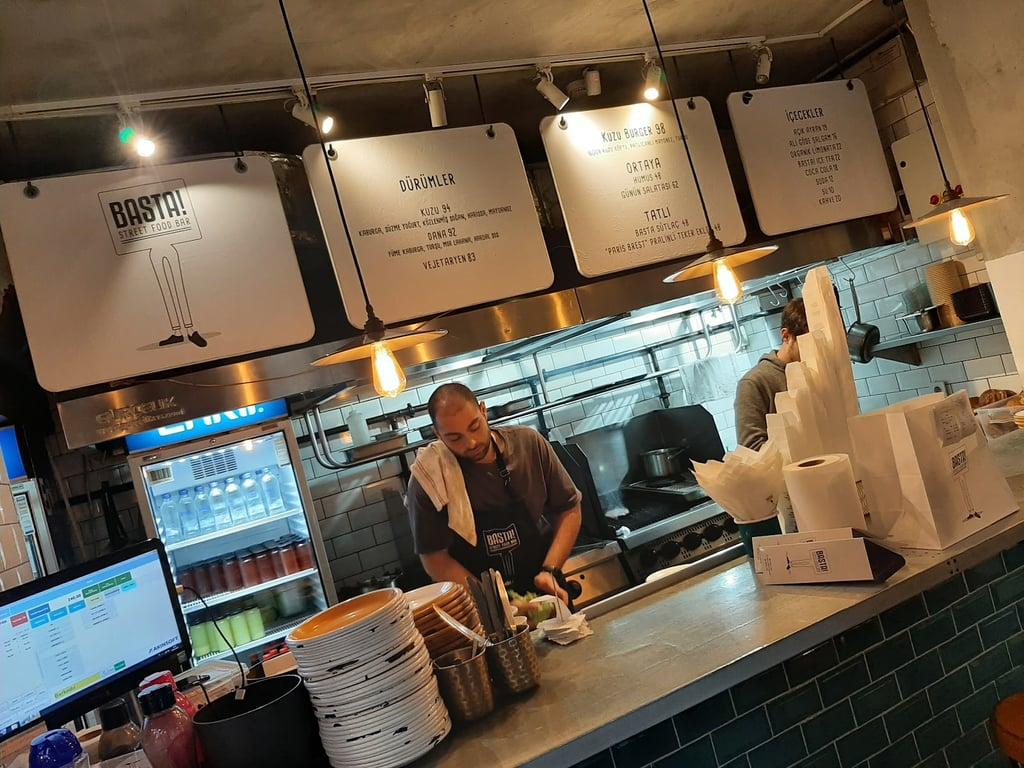 Basta Street Food Bar fotoğraf 8