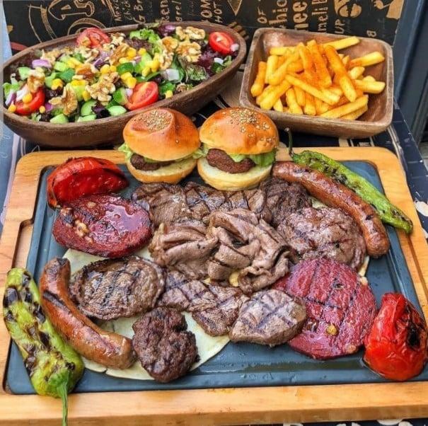 Daily Dana Steak&Burger, Fenerbahçe fotoğraf 6
