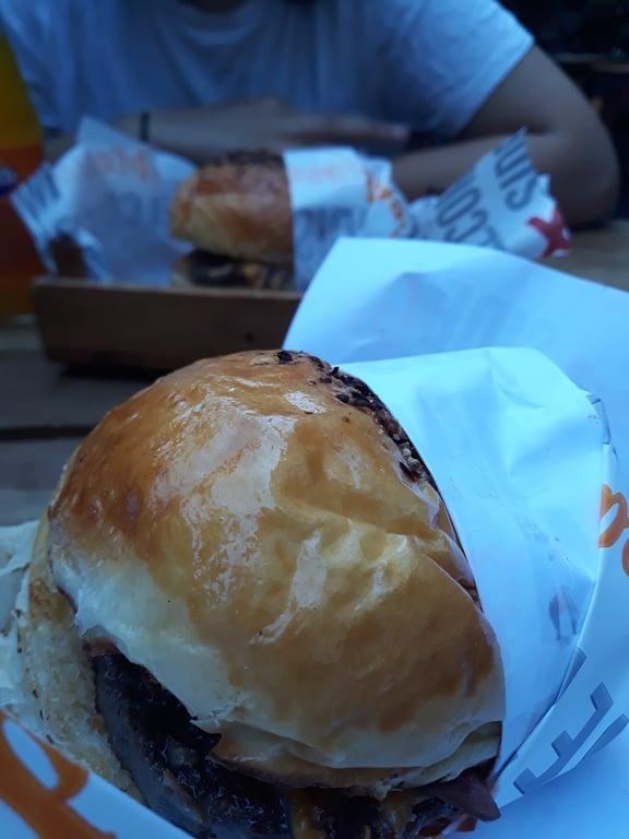 Burger X fotoğraf 4