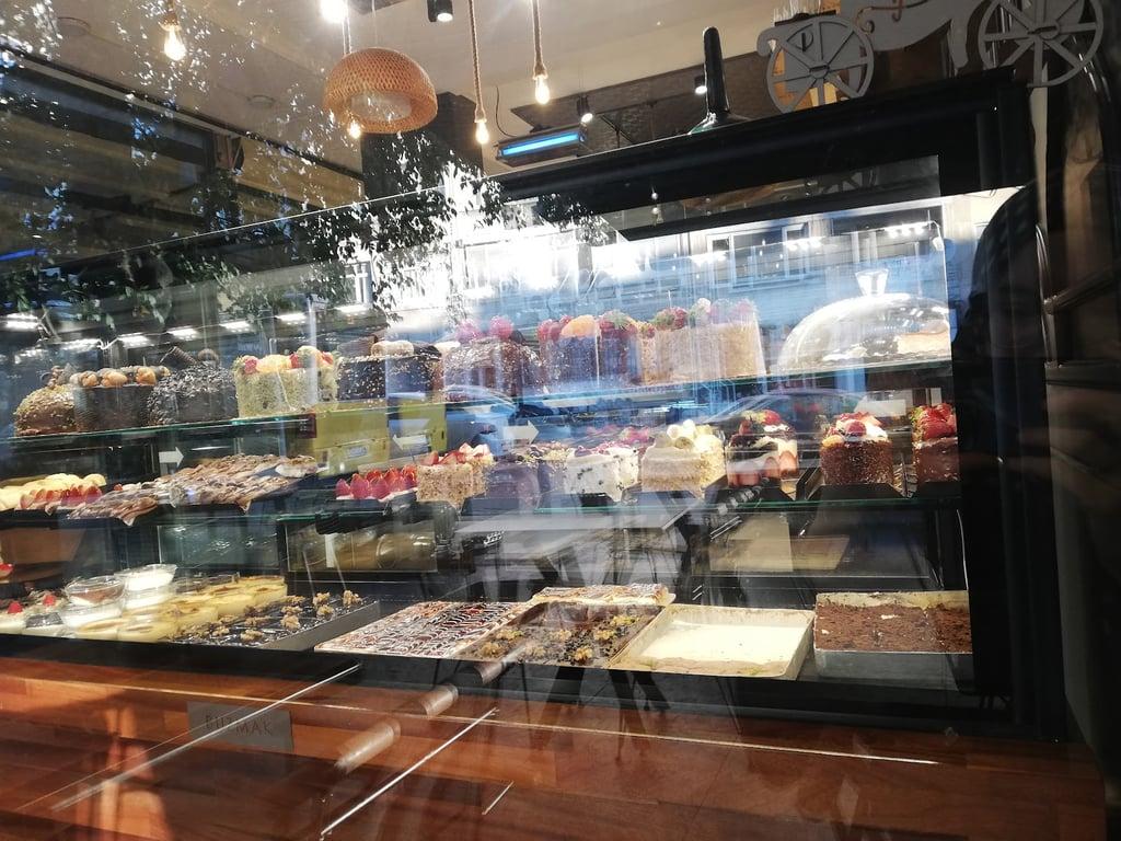 Üsküdar Fıstıkağacı Cafe & Pasta fotoğraf 5