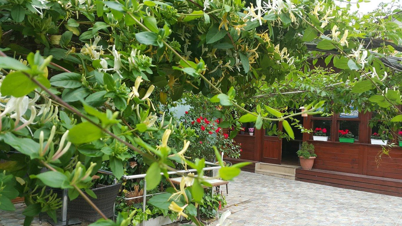 Paradise Cafe Saklı Bahçe Restaurant & Nargile fotoğraf 2