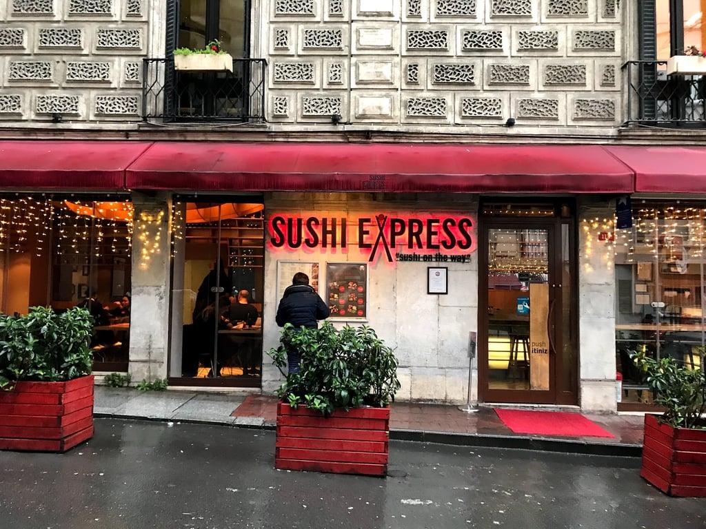 Chinese & Sushi Express fotoğraf 6