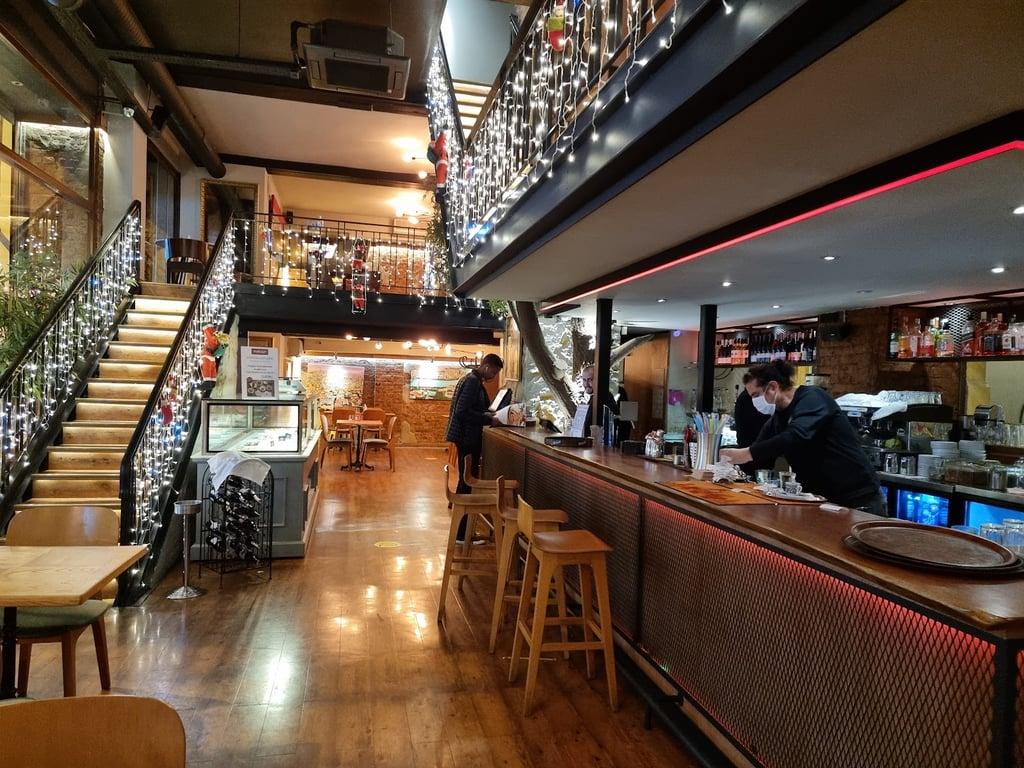 Parole Cafe | Restaurant fotoğraf 5