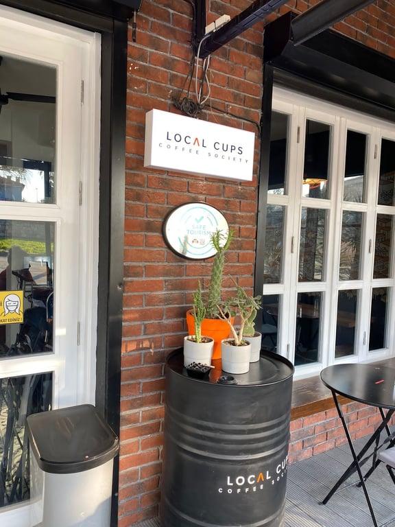 Local Cups Coffee Society Alaçatı fotoğraf 2