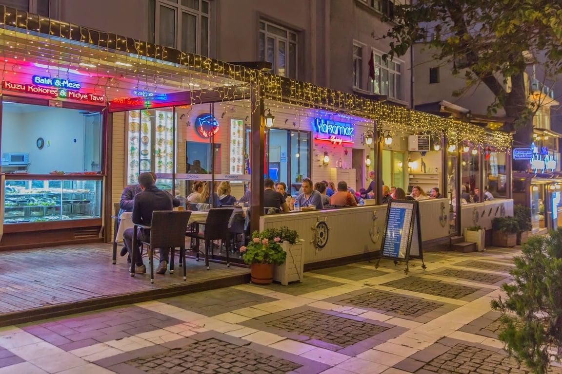 Yakamoz Beylerbeyi Balıkçısı fotoğraf 14