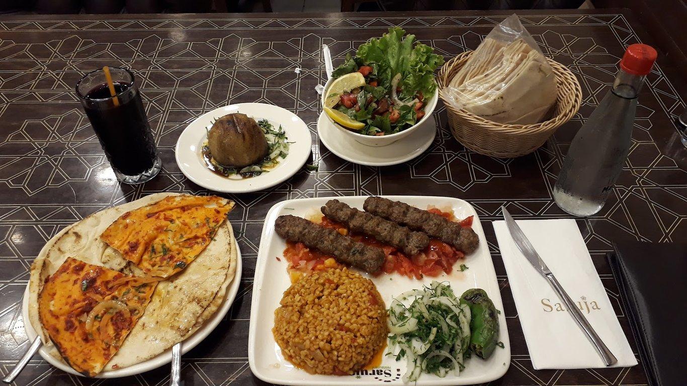 Saruja Restoran fotoğraf 10
