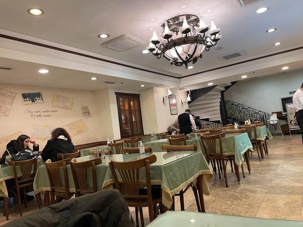 Saray Muhallebicisi - Beyoğlu fotoğraf 2