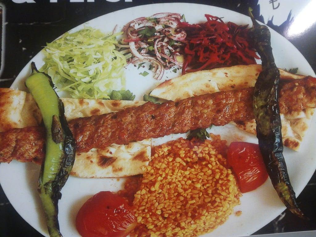 ALTIN KEBAP LAHMACUN fotoğraf 1