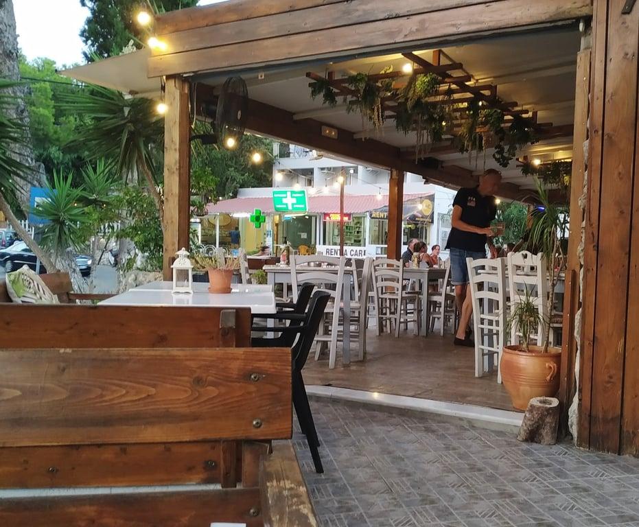 IL POSTO Στεφανίδη Μαρίκα fotoğraf 4