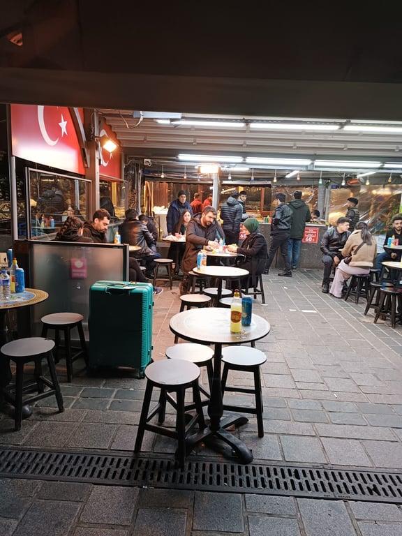 Tarihi Eminönü Balık Ekmek fotoğraf 6