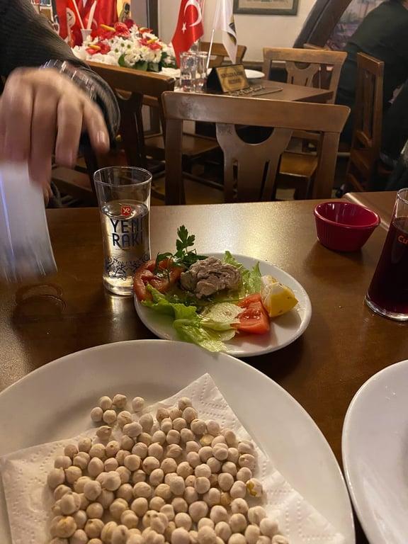 Tarihi Cumhuriyet Meyhanesi fotoğraf 8