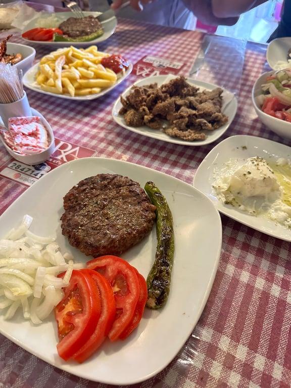 Ara restaurant köfte satıret Edirne tava ciğeri fotoğraf 7