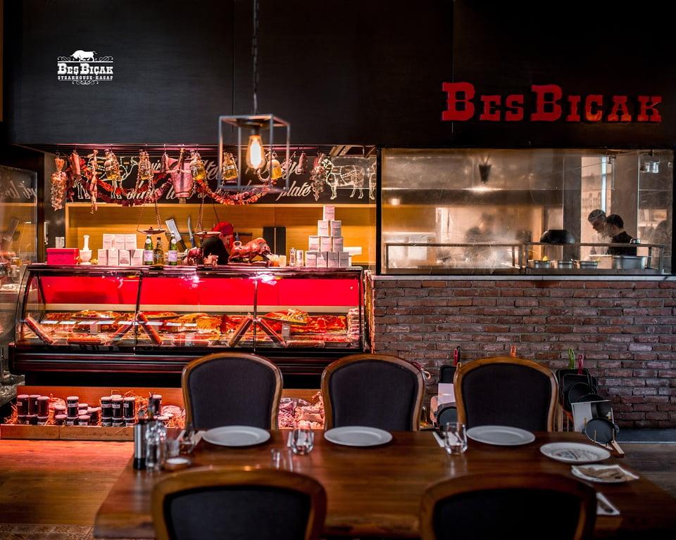 Beş Bıçak Steak House - Kasap fotoğraf 8