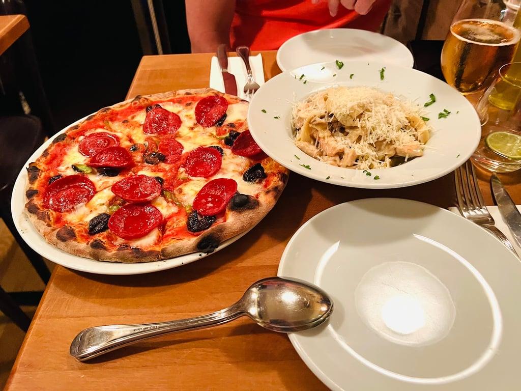 Pizzeria Pera fotoğraf 11
