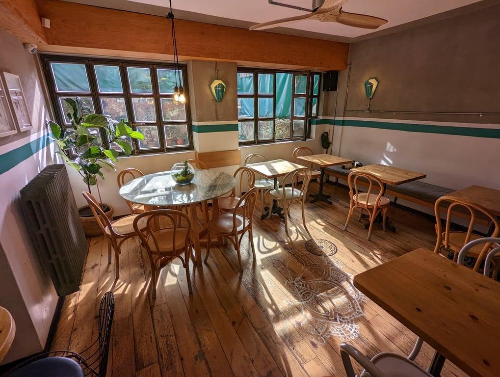Naan Bakeshop fotoğraf 8