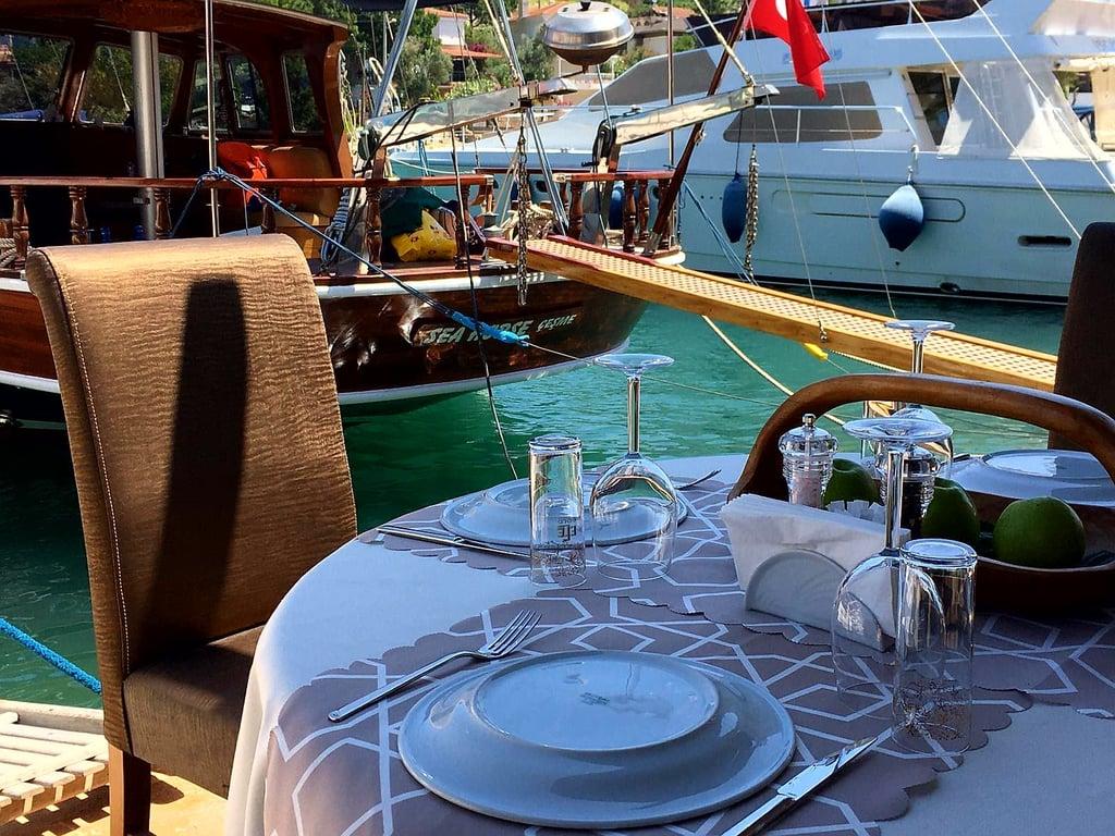 Defne Yaprağı Balık Restaurant Dalyanköy Çeşme fotoğraf 1