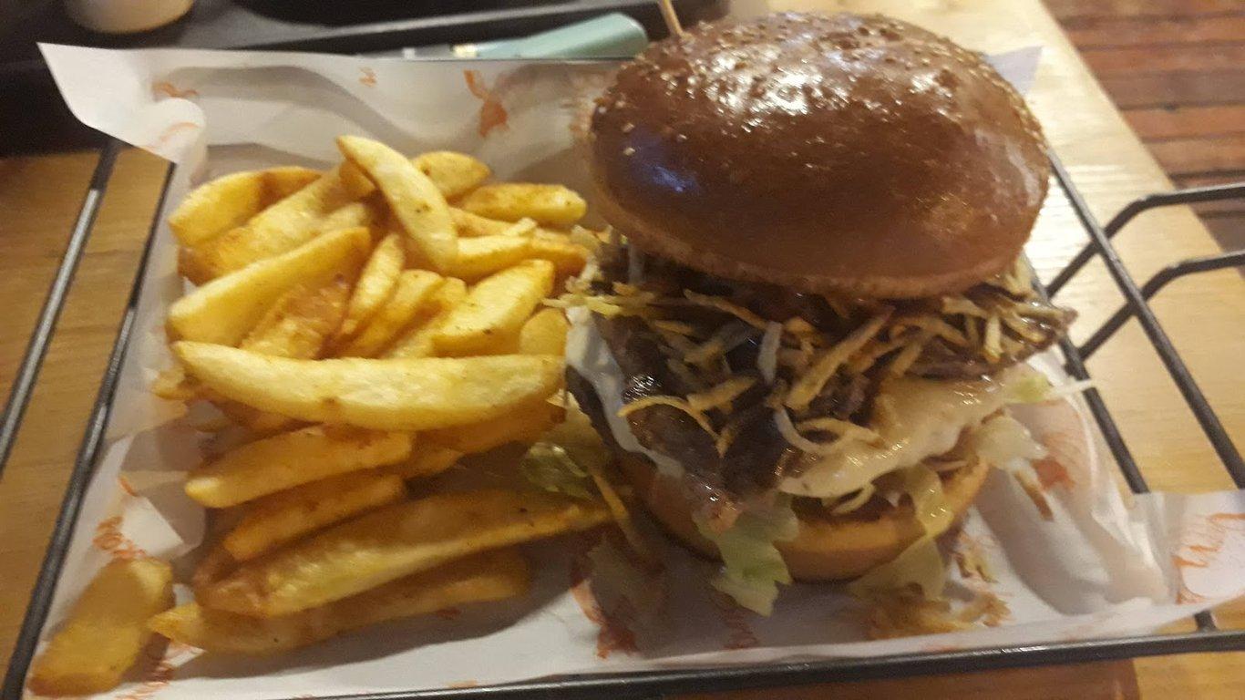SMOKEY BURGER & KUMRUCU TOMBUL fotoğraf 6