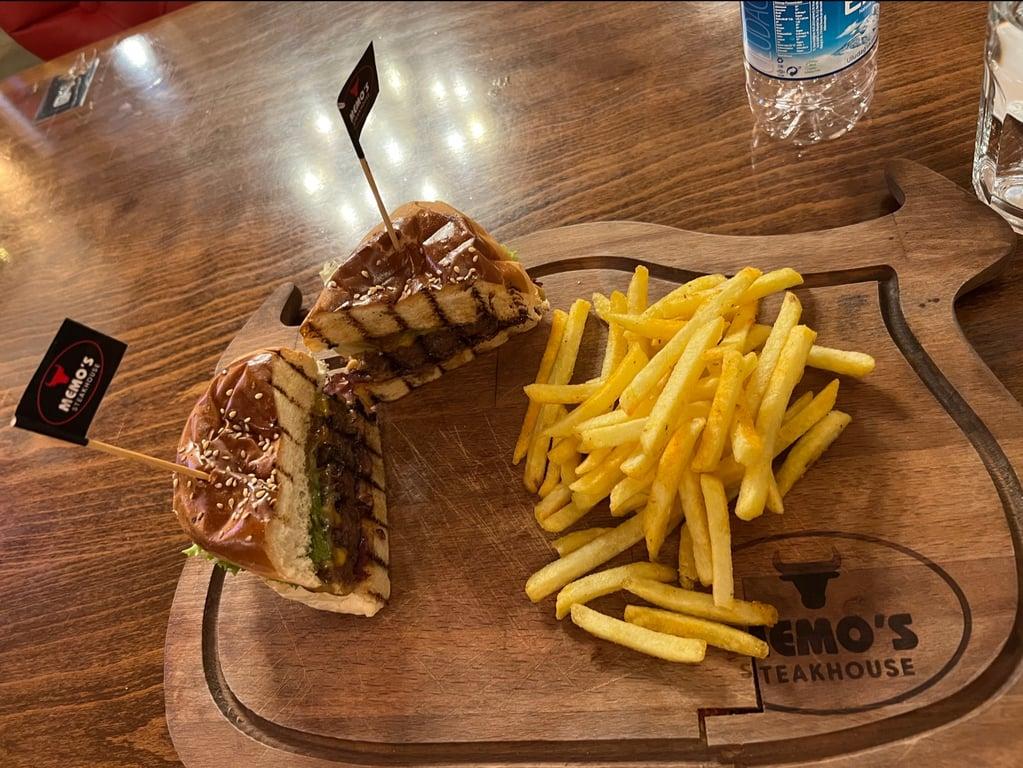 THE MEMO’S PUB and STEAK - Beyoğlu fotoğraf 8