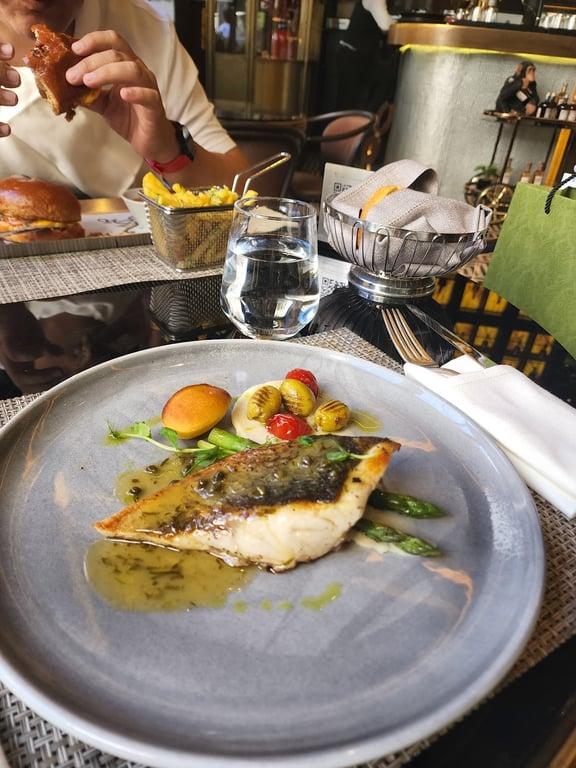 St. Regis Brasserie fotoğraf 6